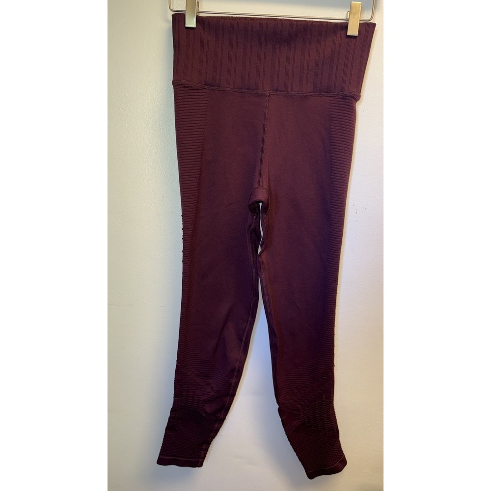 ATHLETA Pant HALASANA SEAMLESS 7/8 TIGHT High-Rise Mesh Trim Leggings Maroon S